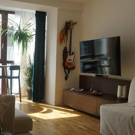 Arma Plaza By Basquelidays Χονδαρρίμπια