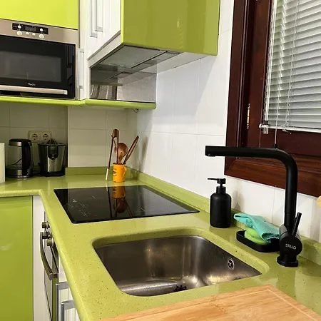 Arma Plaza By Basquelidays * Fuenterrabia